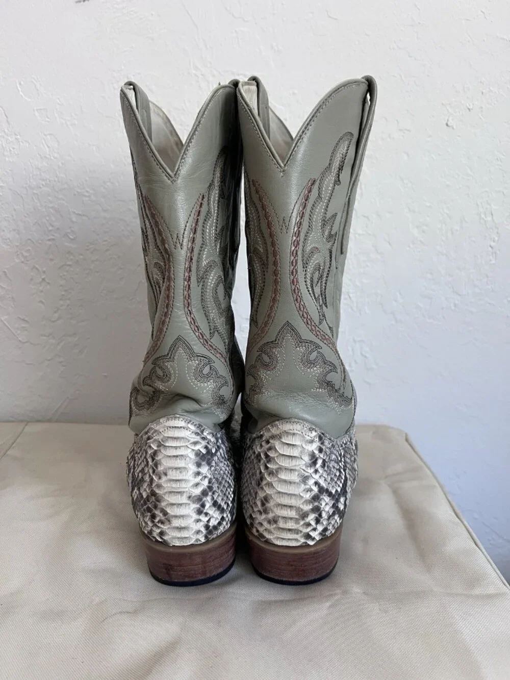 J.B. Dillon Men's Western Cowboy Boots Size 10.5 EE Python Green Leather Rare